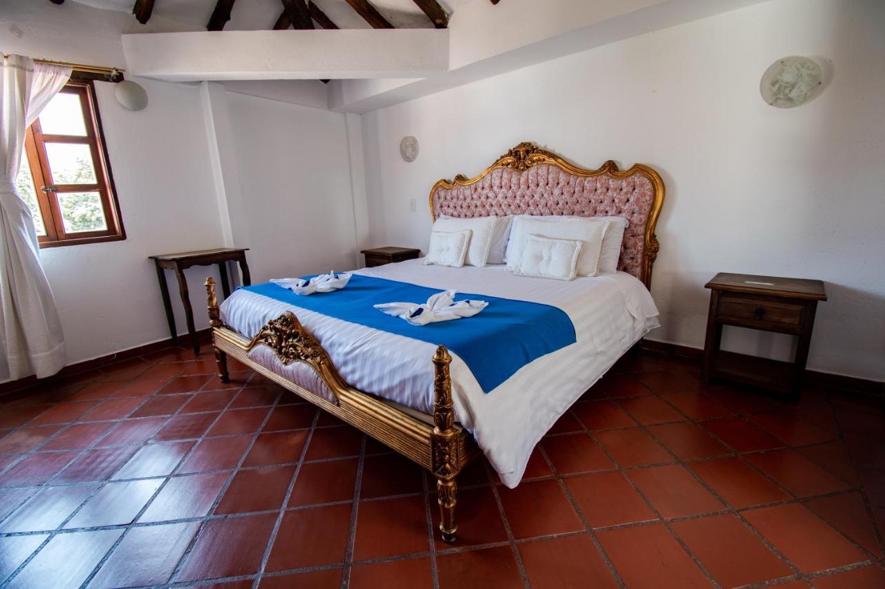 Hotel Villa Luna Вилья-де-Лейва Экстерьер фото